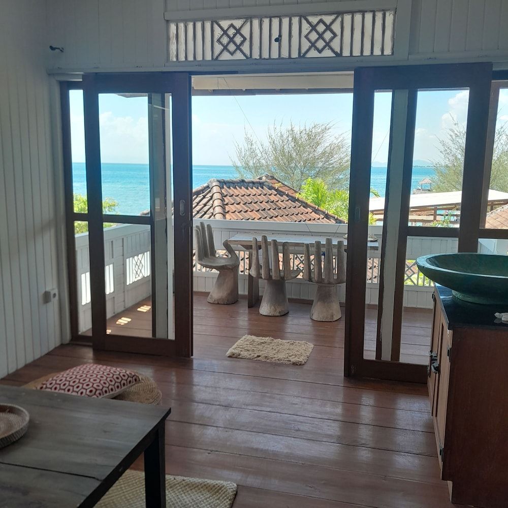 The High Dive Gili Gede Deluxe Loft, 2 Bedrooms, Balcony, Ocean View 5