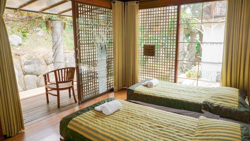 Vila Air Natural Resort