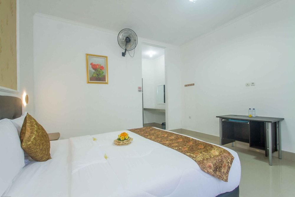 Kesari Glory Nusa Penida Standard Double Room 8