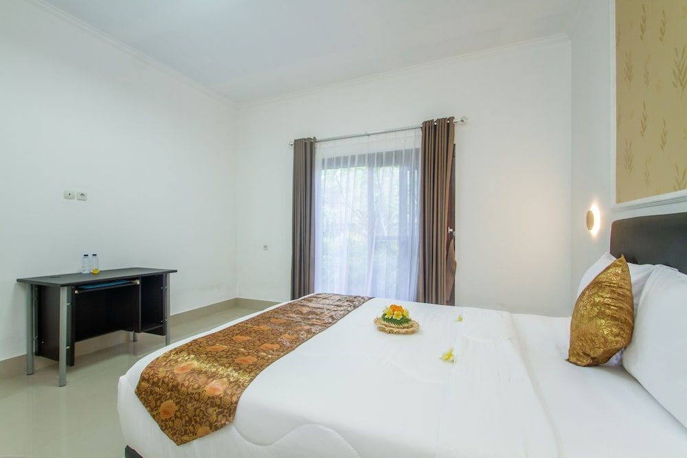 Kesari Glory Nusa Penida Standard Double Room 2