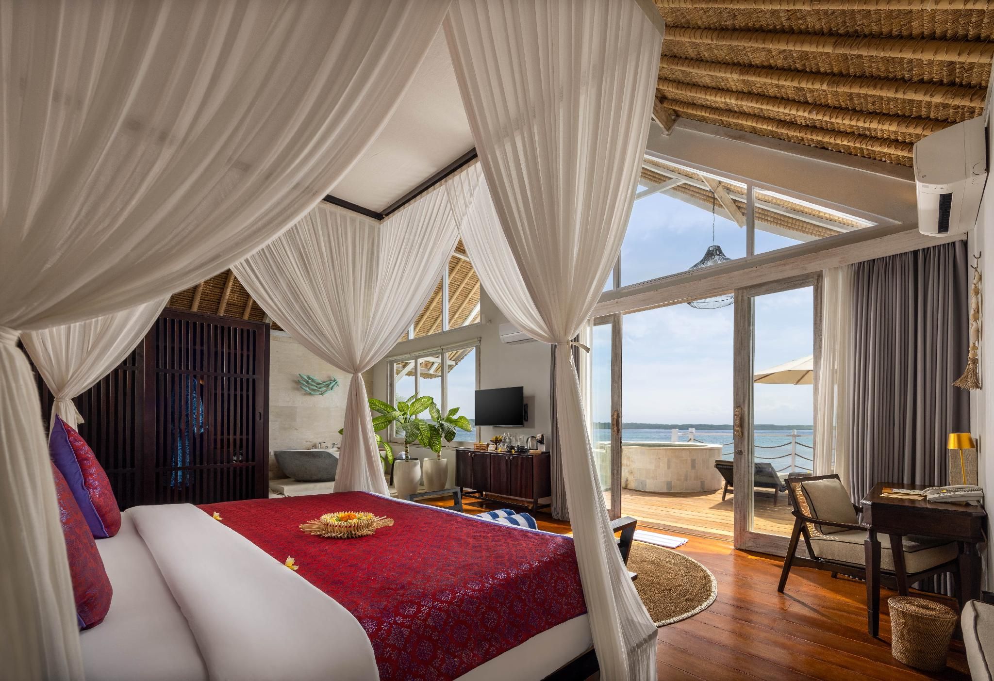 Royal Villa with Sea View