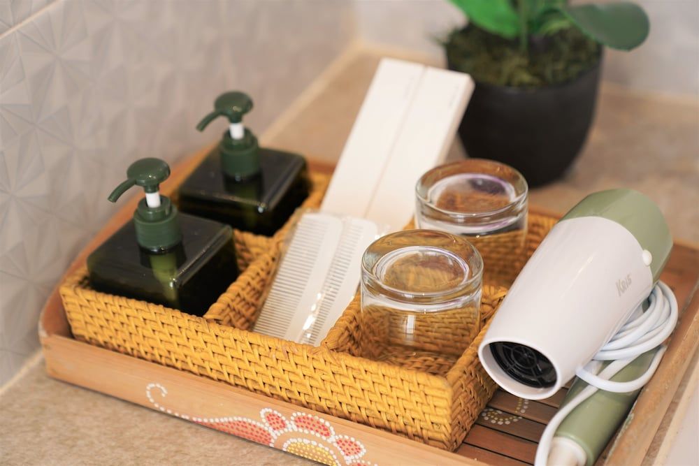 Bathroom amenities