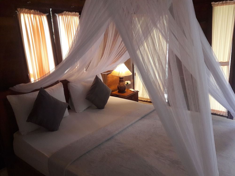 Timbool Bungalow Twin Room 5