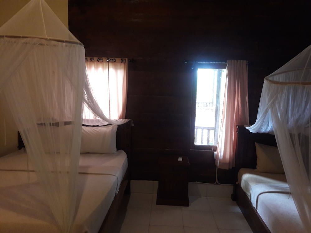 Timbool Bungalow Twin Room 4