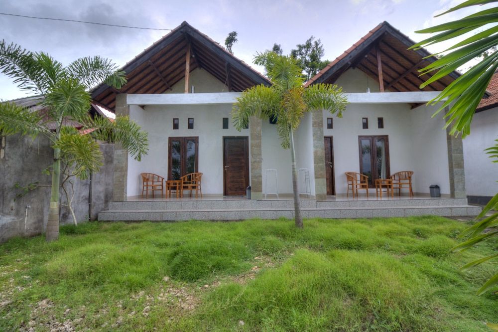 undefined Kira Cottages 2