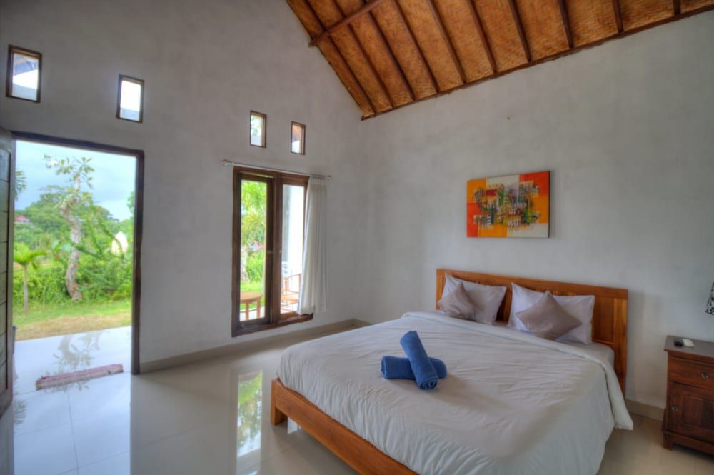 Kira Cottages Basic Double Room 3