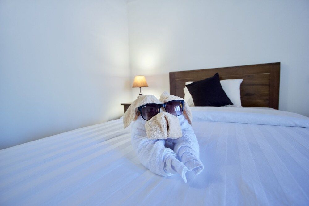 Kubu Artha Bungalow Nusa Penida Deluxe Double or Twin Room 8