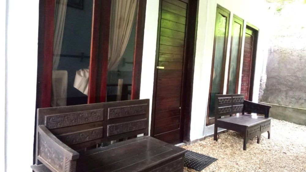 undefined Villa Green House 3