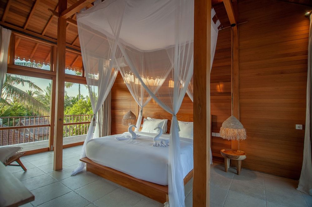 Diamond Beach Villas