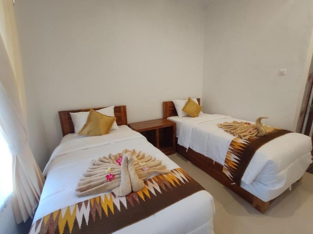 Gedhong Hostel Deluxe Twin Room