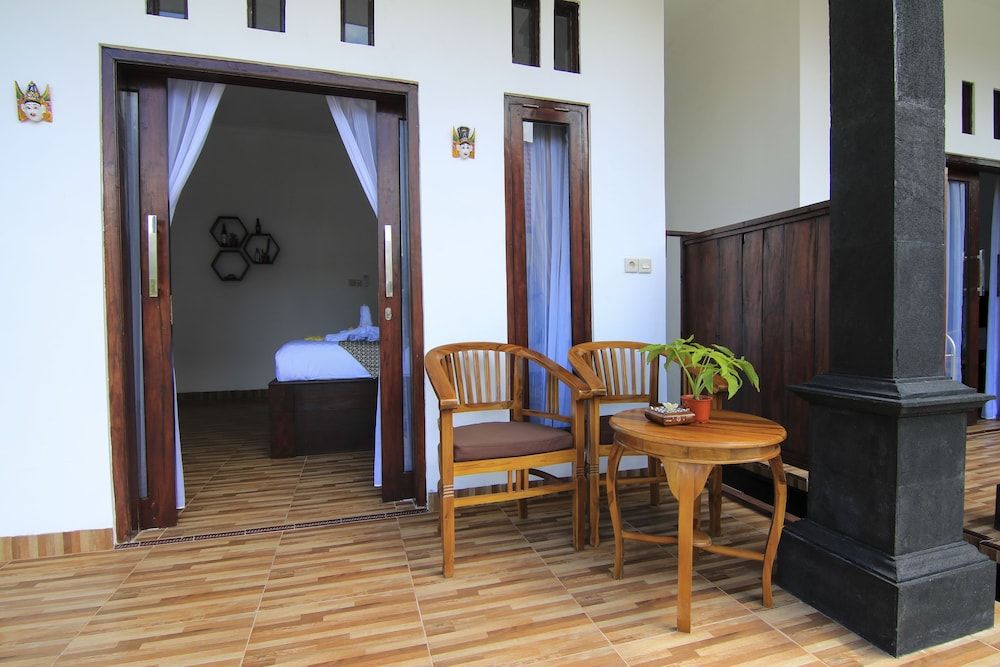 Toro Cottage Standard Room 6