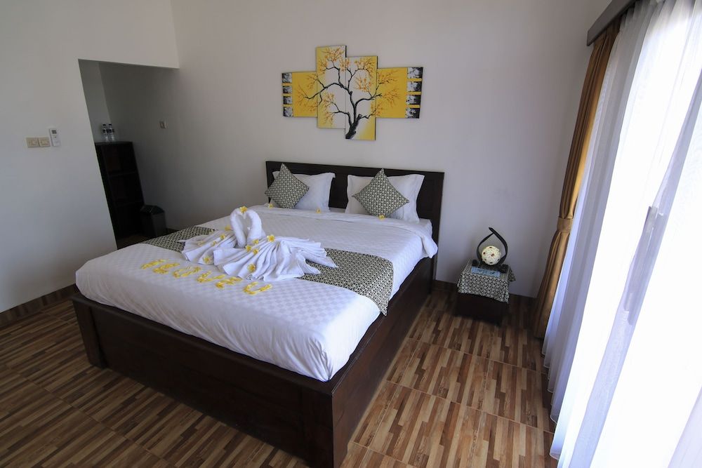 undefined Toro Cottage
