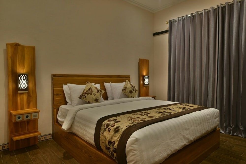 Saka Boutique Hotel Deluxe Room 4