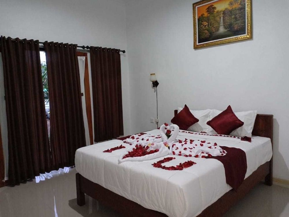 undefined Santhi Guna Bungalow