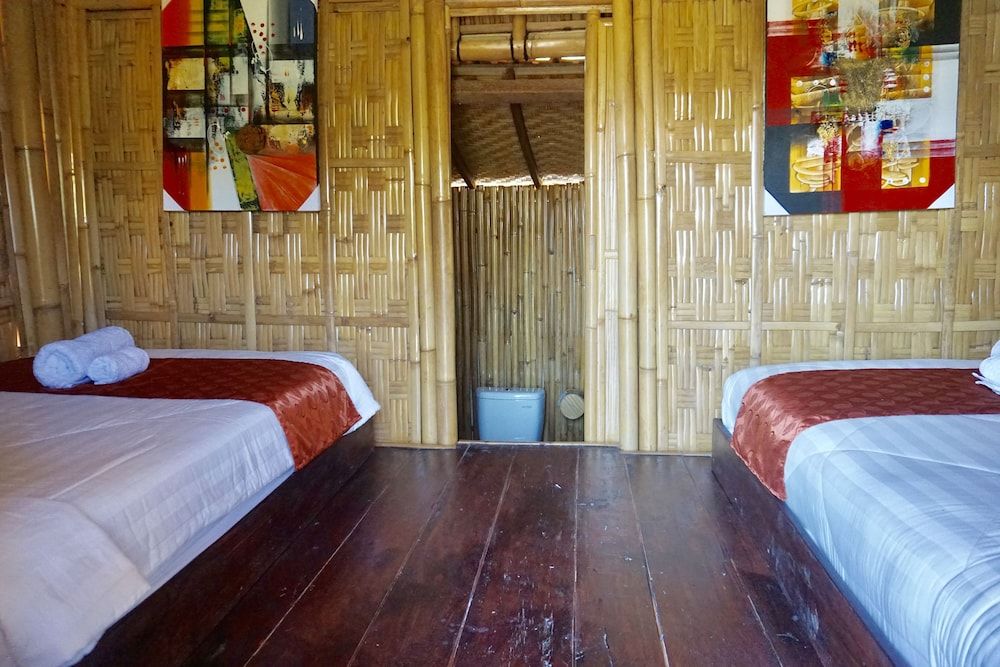 undefined Green Bamboo 9