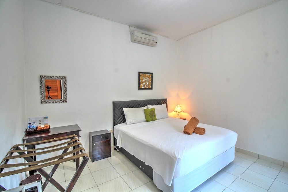 undefined Ari La Casa 5