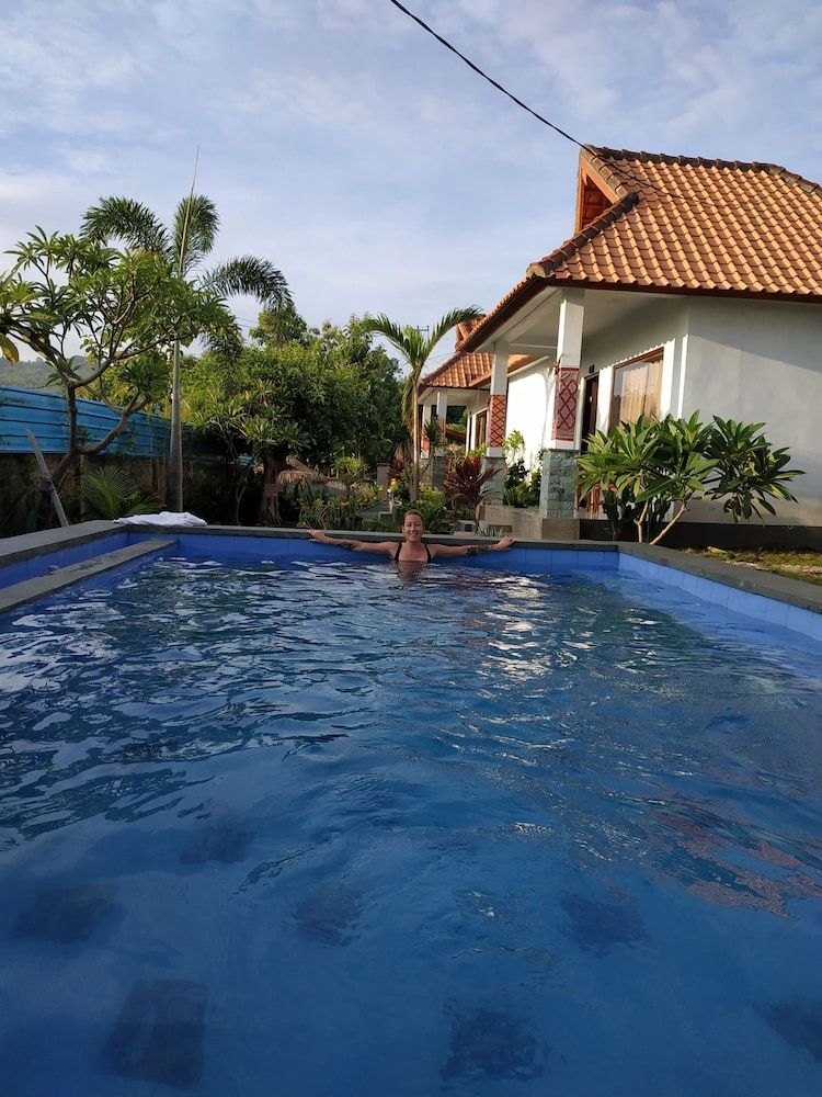 undefined Kuri Garden Cottage 8