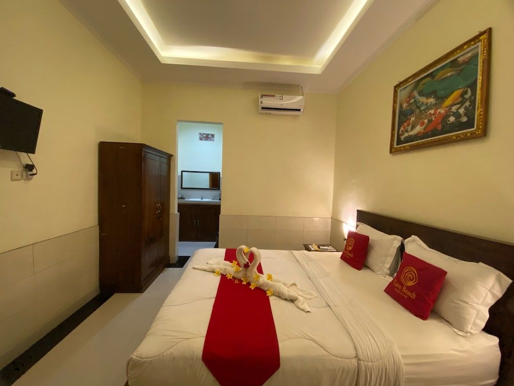 undefined Cave Beach Bungalow 3