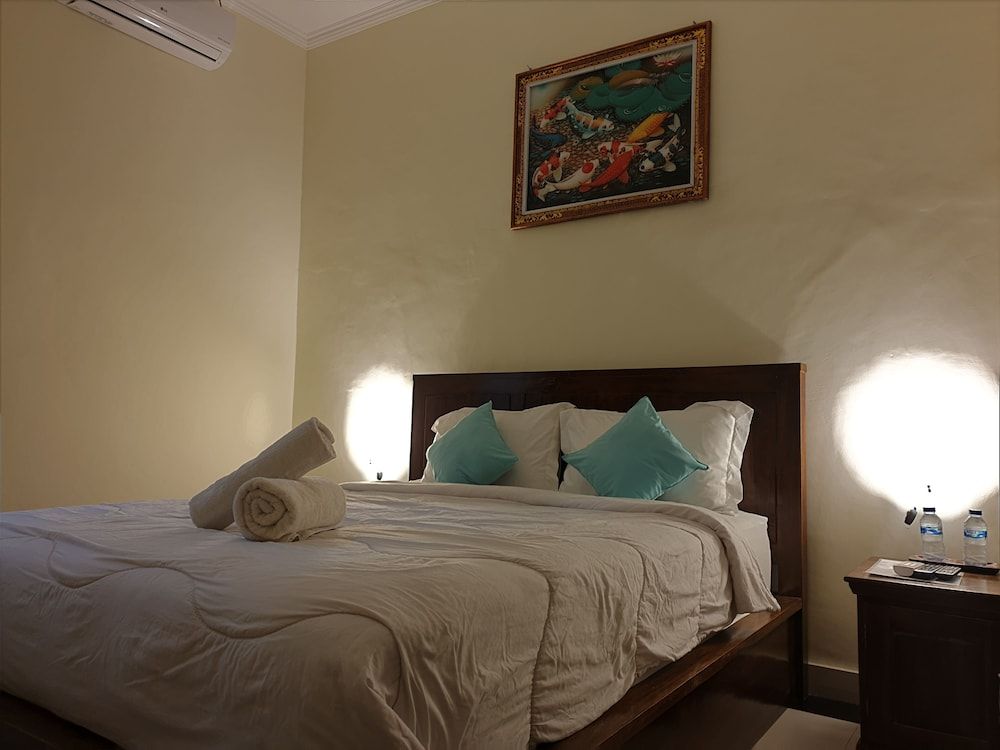 undefined Cave Beach Bungalow 8