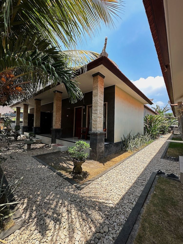 undefined Cave Beach Bungalow 4