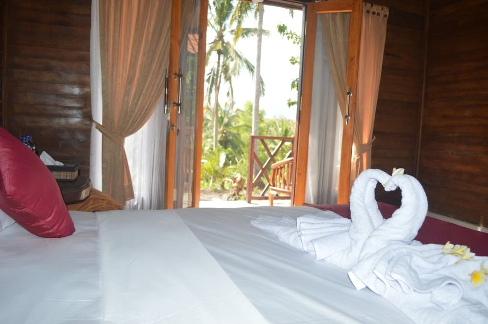 Penida Lapaya Garden Deluxe Double Room 4