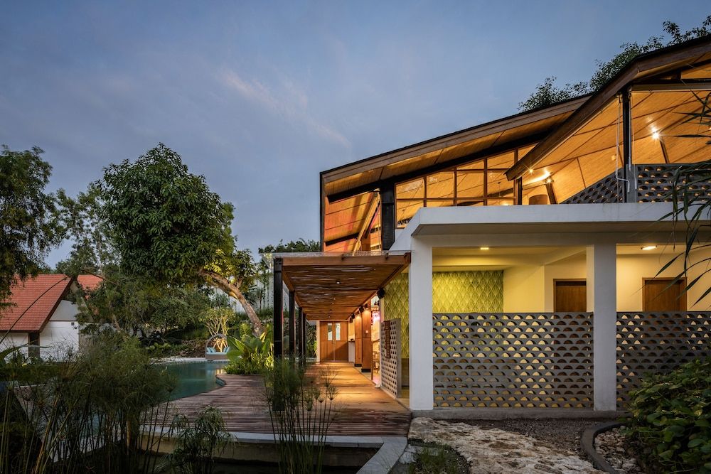 undefined Deep Roots Dive & Yoga Resort 6