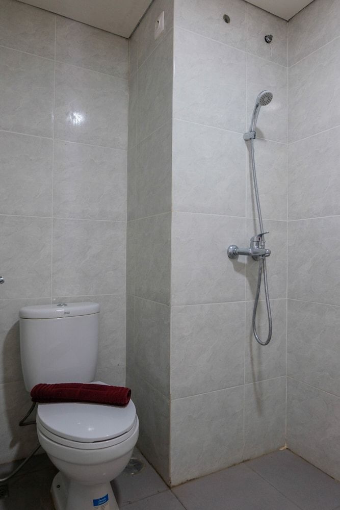 Modern and Comfy Studio Parkland Avenue Apartment Room 12