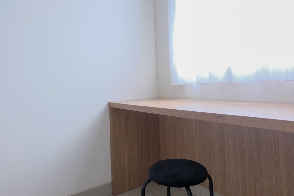 Modern and Comfy Studio Parkland Avenue Apartment Room 8