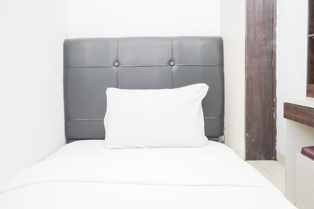 Spacious and Nice 2BR Serpong Greenview Apartment Room 6