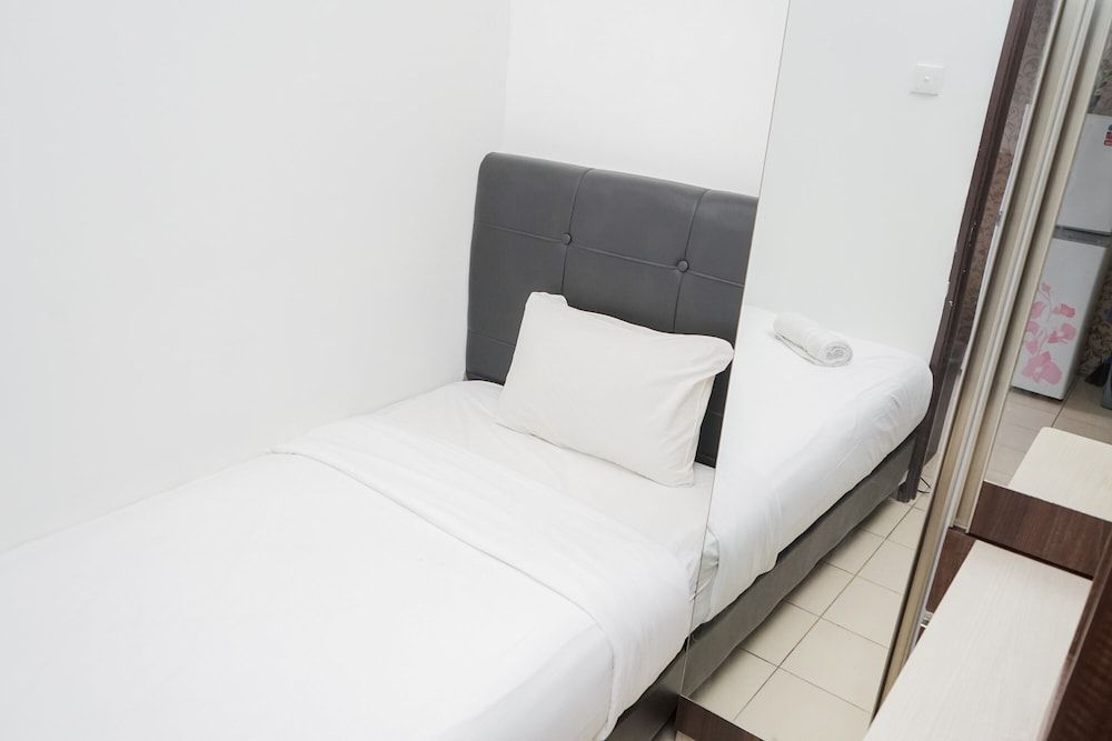 Spacious and Nice 2BR Serpong Greenview Apartment Room 2