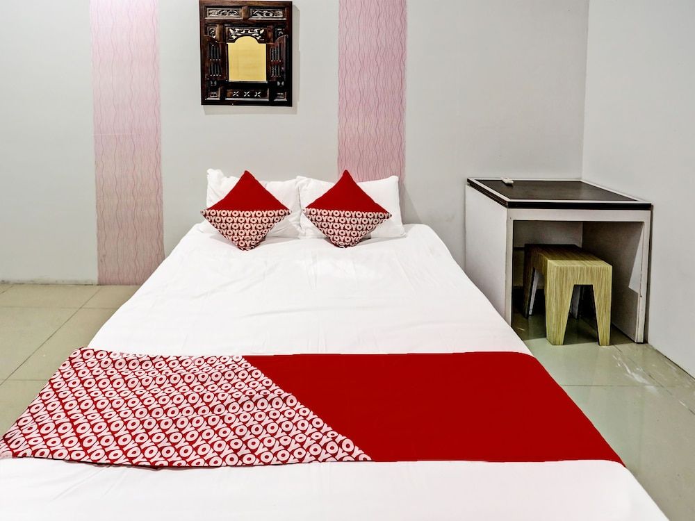 OYO 91784 Zazezo Homestay Syariah Standard Double Room 8