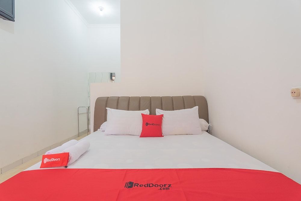 Economy Double Room (Reddoorz)