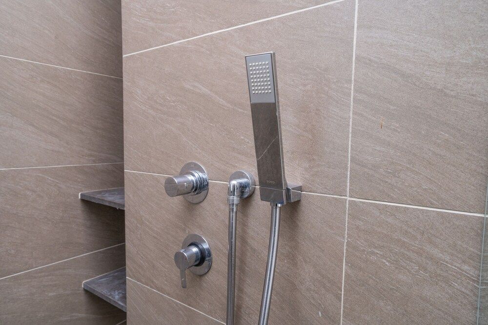 OYO Home 89725 Beautiful 3br Grand Medini Classic Room 21