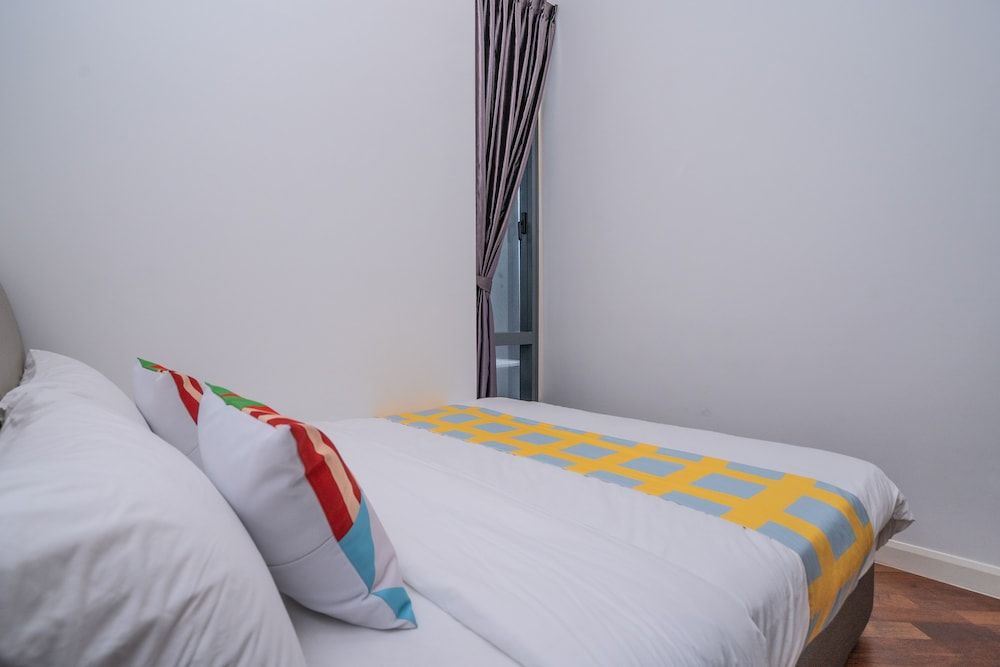 OYO Home 89725 Beautiful 3br Grand Medini Classic Room 14