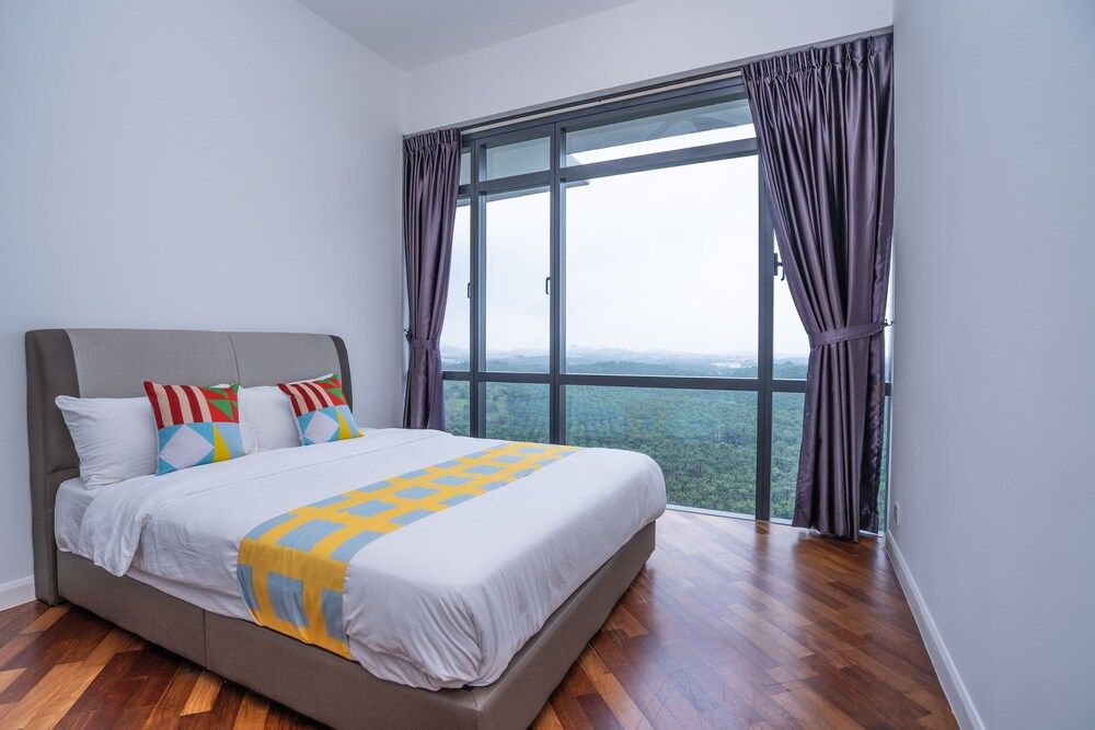 OYO Home 89725 Beautiful 3br Grand Medini Classic Room 8