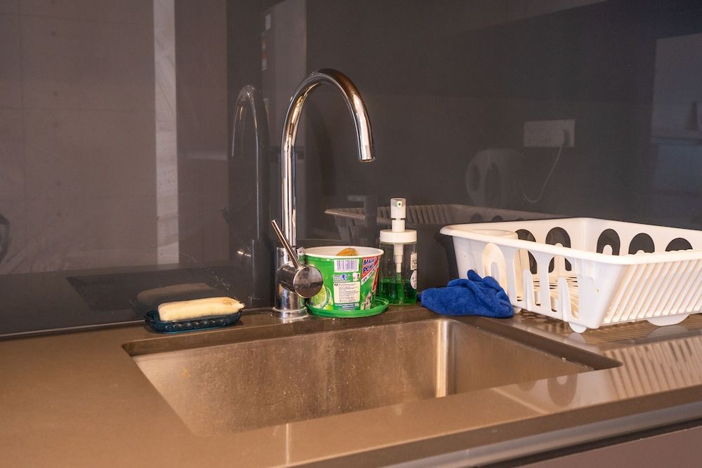 OYO Home 89724 Amazing 2br Grand Medini Classic Room 15