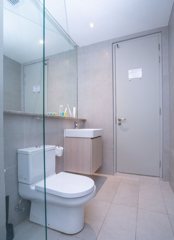 OYO Home 89724 Amazing 2br Grand Medini Classic Room 20