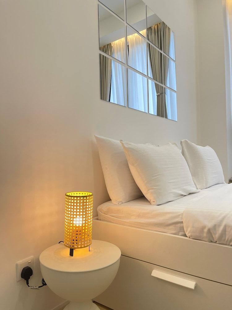 Sunway GRID by SR Home Romantic Cat Homestay Near Legoland 8