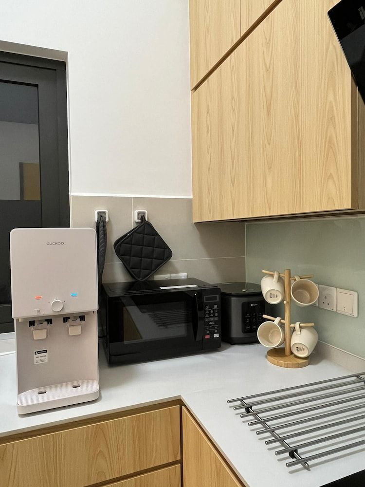 Sunway GRID by SR Home Sunway Grid Neko Pawfect stay 3 pax near TUAS 9