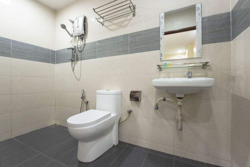 Hotel O Jasin Standard Double Room 4