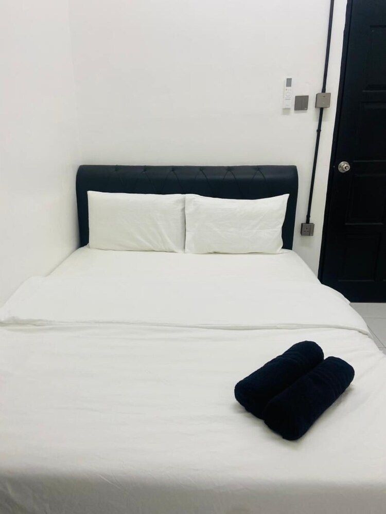 JK Roomstay Deluxe Room 2