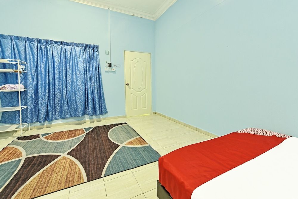 OYO 90551 Zn Mix Homestay & Roomstay Family Suite 2