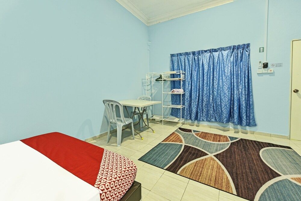 OYO 90551 Zn Mix Homestay & Roomstay Family Suite 6
