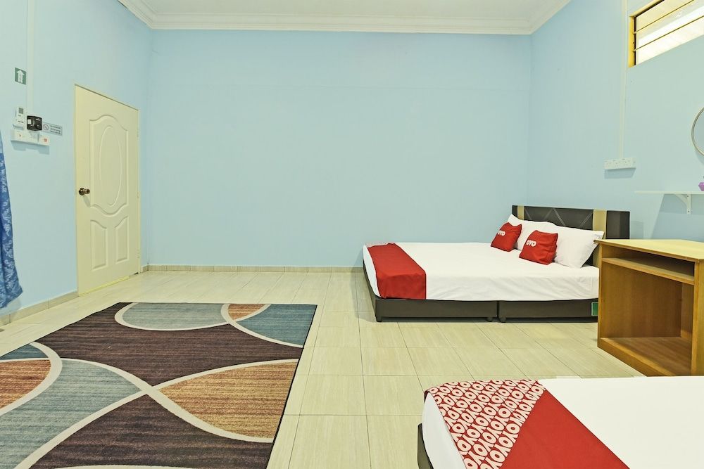 OYO 90551 Zn Mix Homestay & Roomstay Family Suite 3