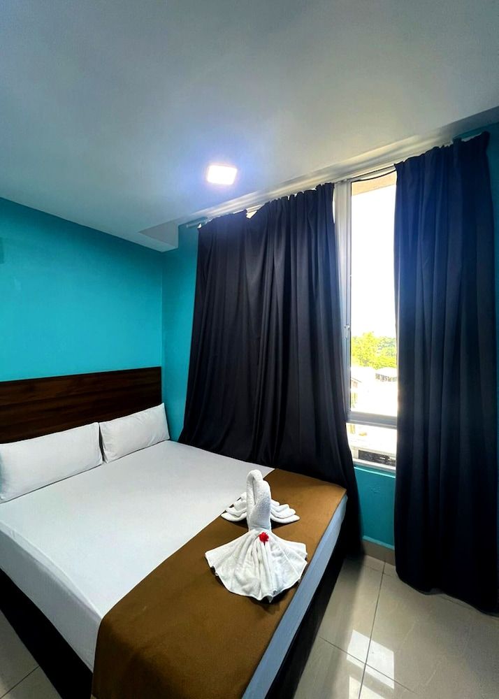 ARK HOTEL SERENDAH Business Double Room 5