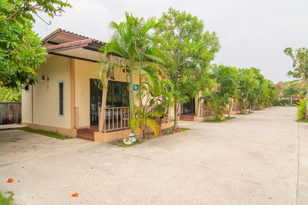 undefined OYO Nawang Resort 7