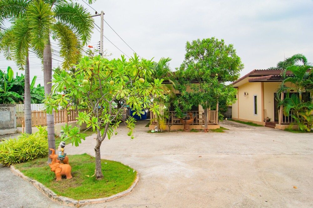 undefined OYO Nawang Resort 9