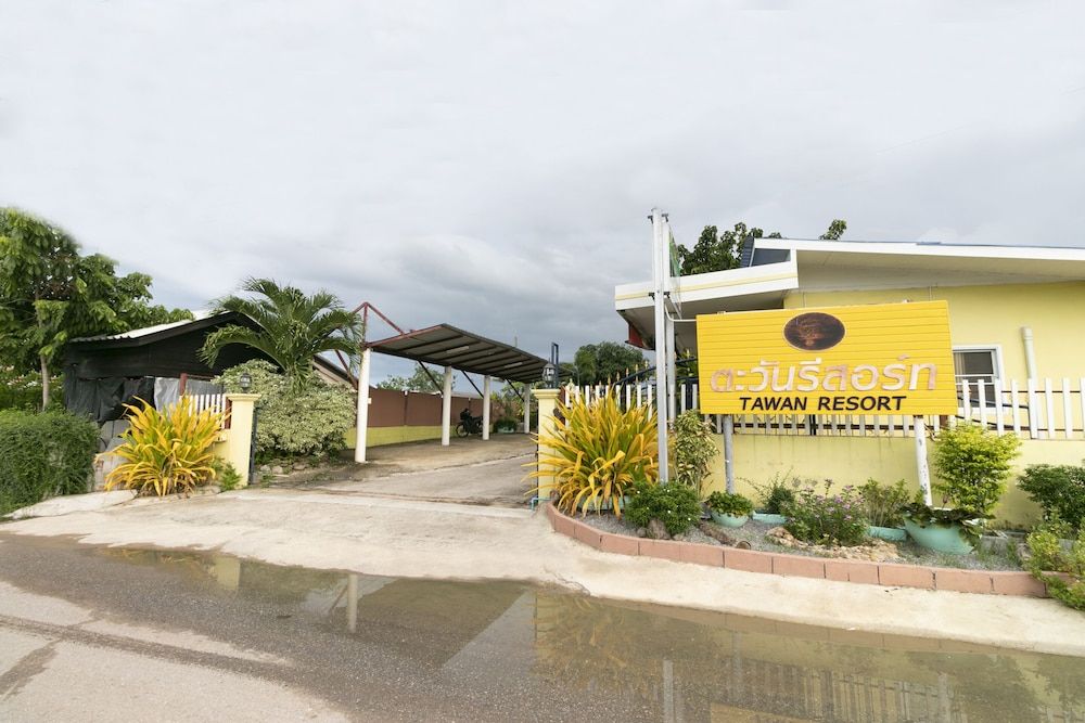 undefined OYO 953 Tawan Resort 4