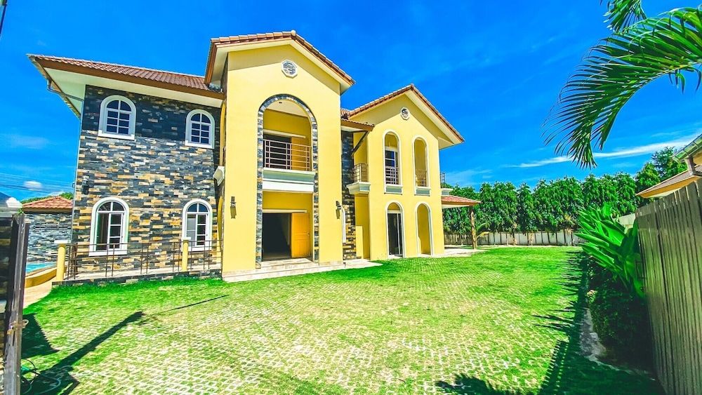 undefined The Amazia Pool Villa 10