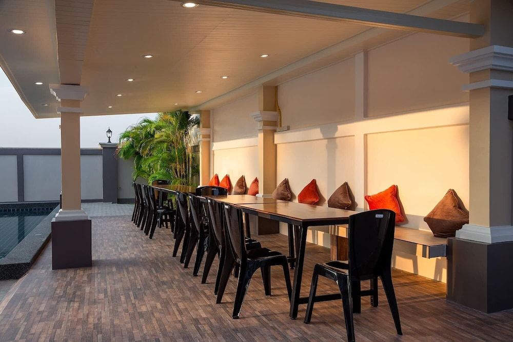 undefined Royal Graces Luxury 9